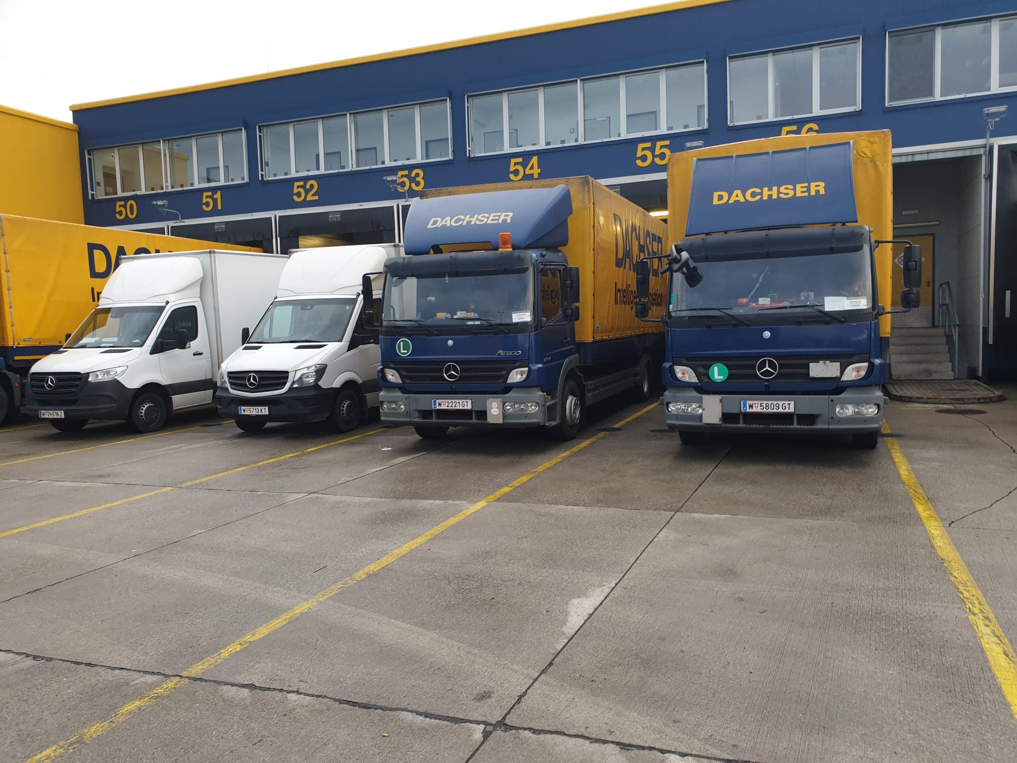 Fuhrpark von MAGOTransport am Standort in Wien